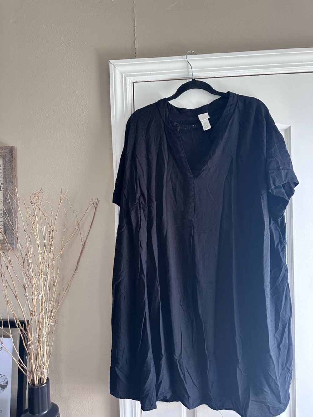 XXL H&M Black V-Neck Short Sleeve Shirt Dress